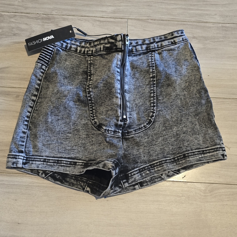 Fashion Nova Women's Black Denim Shorts